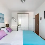 Beachside Comfort In With Terrace * Split