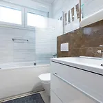 Beachside Comfort In With Terrace