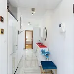 Beachside Comfort In With Terrace Apartman Split