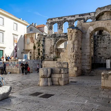 דירה Beachside Comfort In With Terrace *